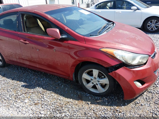 Продажа на аукционе авто 2013 Hyundai Elantra Gls, vin: KMHDH4AE3DU592239, номер лота: 46117359
