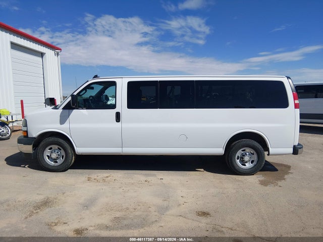 Продаж на аукціоні авто 2017 Chevrolet Express 3500 Lt, vin: 1GAZGPFFXH1273503, номер лоту: 46117387