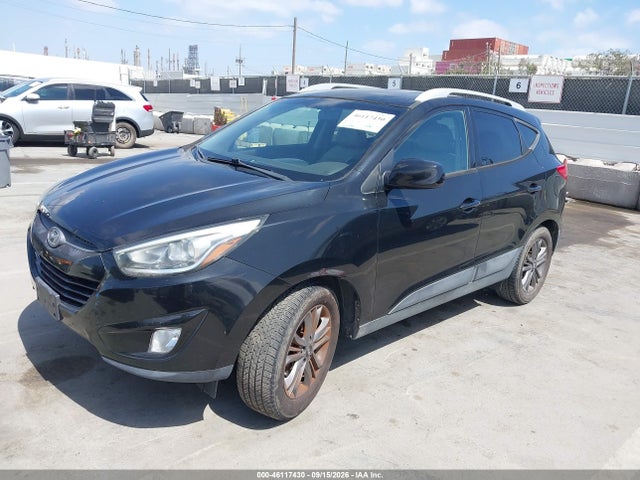 KM8JU3AG2FU115377 Hyundai TUCSON SE