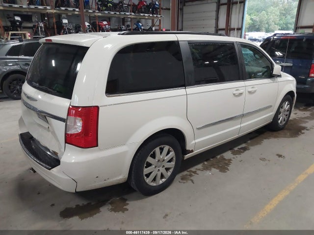 2013 Chrysler Town & Country Touring მანქანა იყიდება აუქციონზე, vin: 2C4RC1BG5DR565614, აუქციონის ნომერი: 46117439