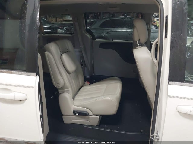 2013 Chrysler Town & Country Touring მანქანა იყიდება აუქციონზე, vin: 2C4RC1BG5DR565614, აუქციონის ნომერი: 46117439