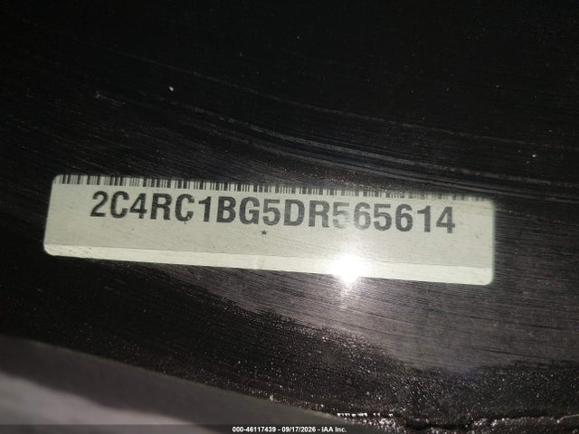 2013 Chrysler Town & Country Touring მანქანა იყიდება აუქციონზე, vin: 2C4RC1BG5DR565614, აუქციონის ნომერი: 46117439