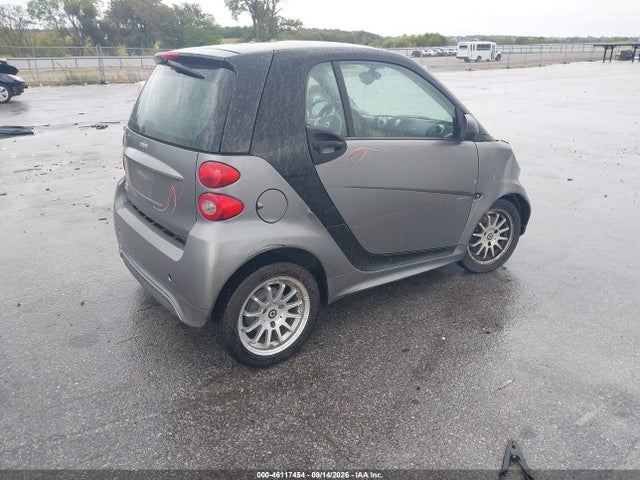 2013 Smart Fortwo Passion მანქანა იყიდება აუქციონზე, vin: WMEEJ3BA5DK685263, აუქციონის ნომერი: 46117454