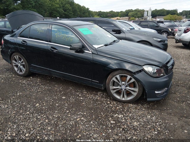 2013 Mercedes-benz C 300 Sport 4matic მანქანა იყიდება აუქციონზე, vin: WDDGF8AB5DR278010, აუქციონის ნომერი: 46117496