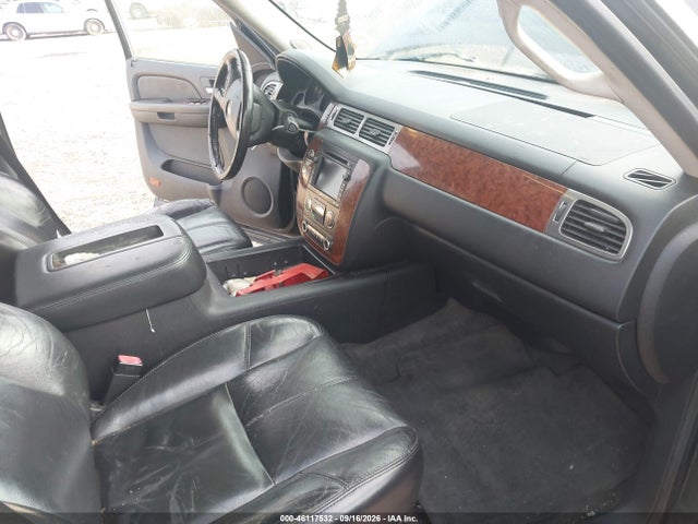 46117532 :رقم المزاد ، 1GNFK13007R121520 vin ، 2007 Chevrolet Tahoe Ltz مزاد بيع