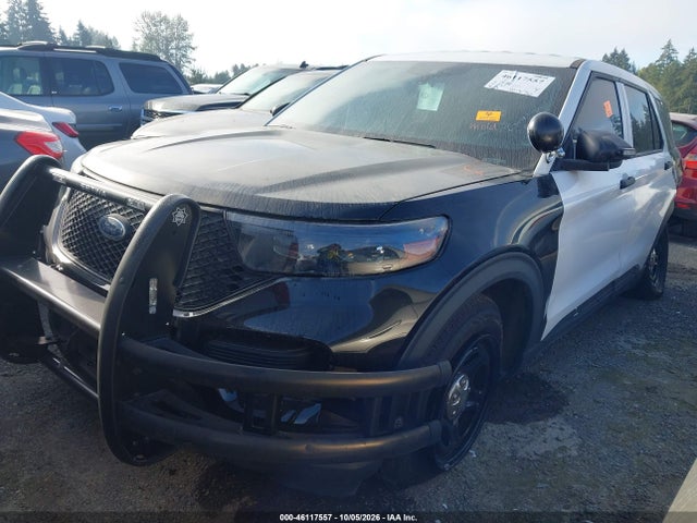 Ford Police Interceptor Utility 2022 1FM5K8ABXNGB57768 Image 2