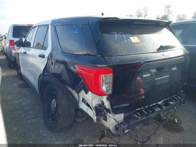 Ford Police Interceptor Utility 2022 1FM5K8ABXNGB57768 Image 3