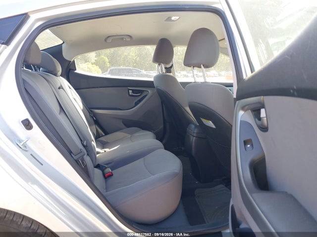 Продажа на аукционе авто 2015 Hyundai Elantra Se, vin: 5NPDH4AE6FH580958, номер лота: 46117582