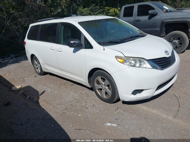 2011 Toyota Sienna Le V6 მანქანა იყიდება აუქციონზე, vin: 5TDKK3DC0BS041981, აუქციონის ნომერი: 46117605