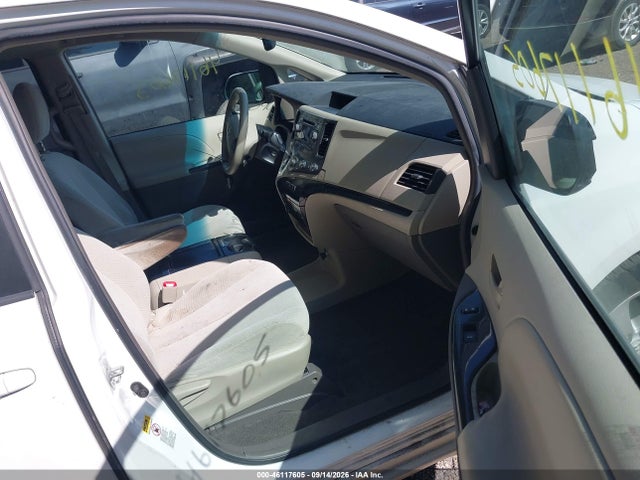 2011 Toyota Sienna Le V6 მანქანა იყიდება აუქციონზე, vin: 5TDKK3DC0BS041981, აუქციონის ნომერი: 46117605