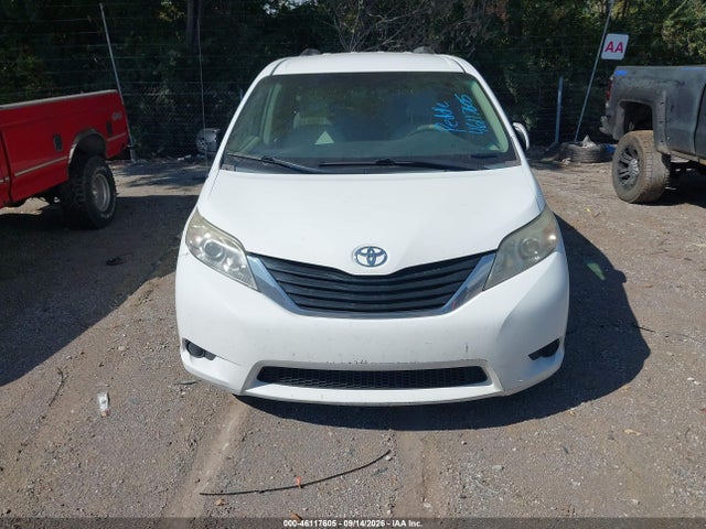 2011 Toyota Sienna Le V6 მანქანა იყიდება აუქციონზე, vin: 5TDKK3DC0BS041981, აუქციონის ნომერი: 46117605