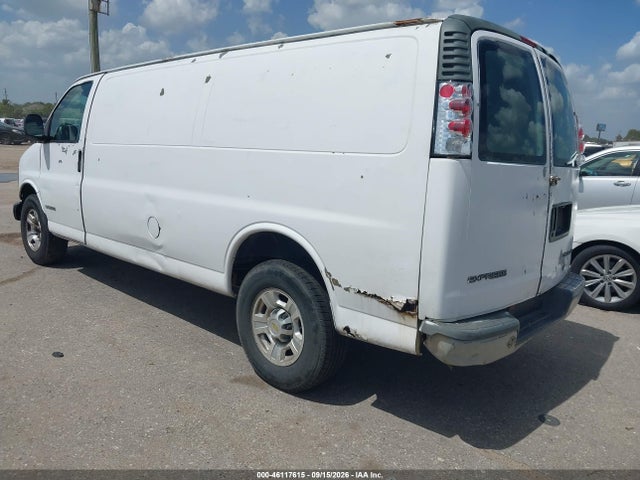 46117615 :رقم المزاد ، 1GCHG39R511150442 vin ، 2001 Chevrolet Express مزاد بيع