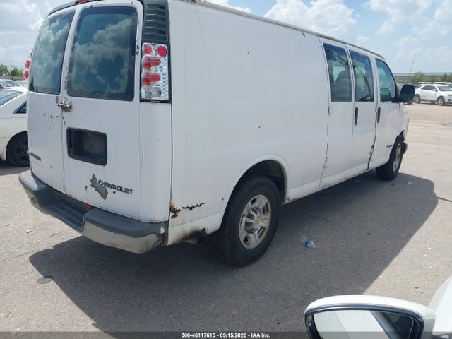 46117615 :رقم المزاد ، 1GCHG39R511150442 vin ، 2001 Chevrolet Express مزاد بيع