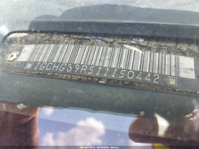 46117615 :رقم المزاد ، 1GCHG39R511150442 vin ، 2001 Chevrolet Express مزاد بيع