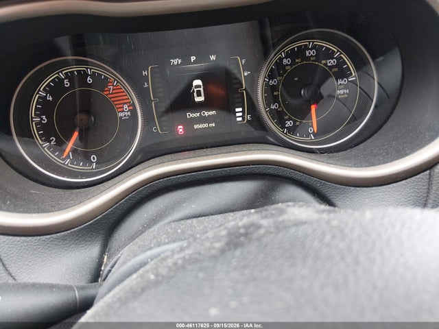 2016 Jeep Cherokee Latitude მანქანა იყიდება აუქციონზე, vin: 1C4PJMCSXGW294725, აუქციონის ნომერი: 46117625