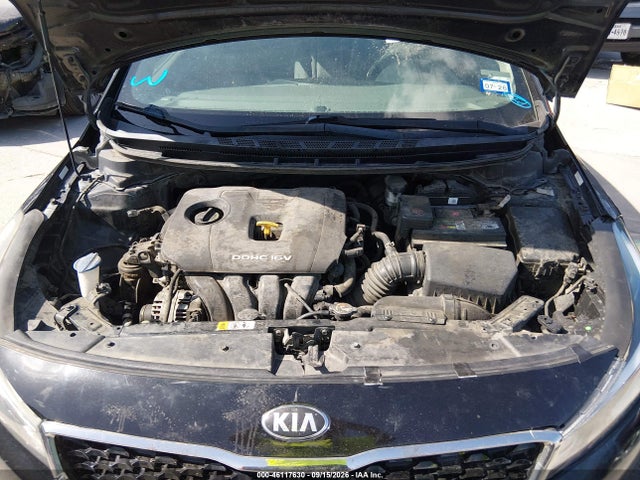 46117630 :رقم المزاد ، 3KPFL4A75JE204046 vin ، 2018 Kia Forte Lx مزاد بيع