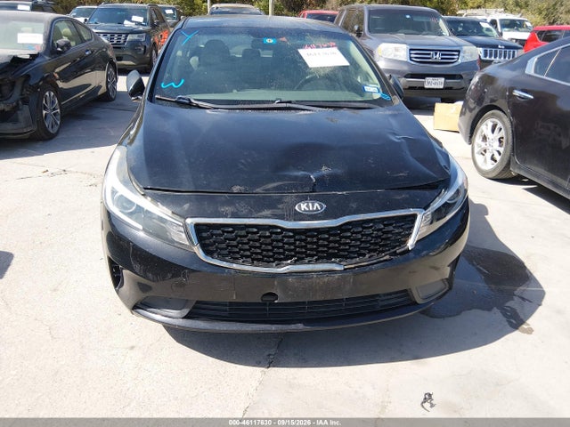 46117630 :رقم المزاد ، 3KPFL4A75JE204046 vin ، 2018 Kia Forte Lx مزاد بيع