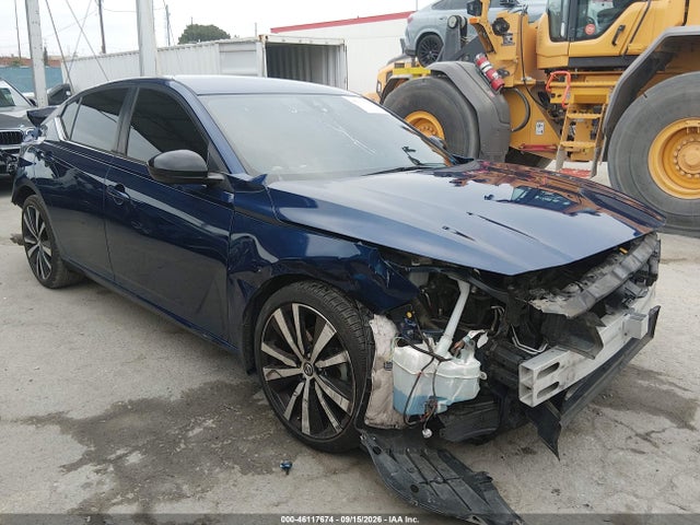 2020 1N4BL4CV2LC175017 main image
