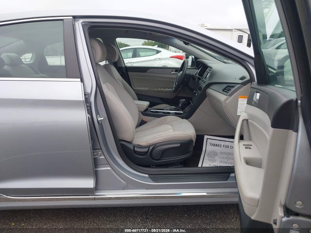 Продаж на аукціоні авто 2016 Hyundai Sonata Hybrid Se, vin: KMHE24L1XGA021692, номер лоту: 46117721