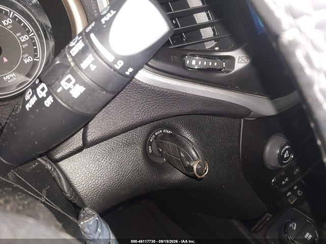 2015 Jeep Cherokee Latitude მანქანა იყიდება აუქციონზე, vin: 1C4PJMCB8FW528729, აუქციონის ნომერი: 46117730