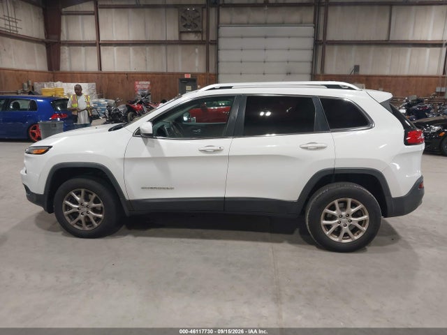 2015 Jeep Cherokee Latitude მანქანა იყიდება აუქციონზე, vin: 1C4PJMCB8FW528729, აუქციონის ნომერი: 46117730