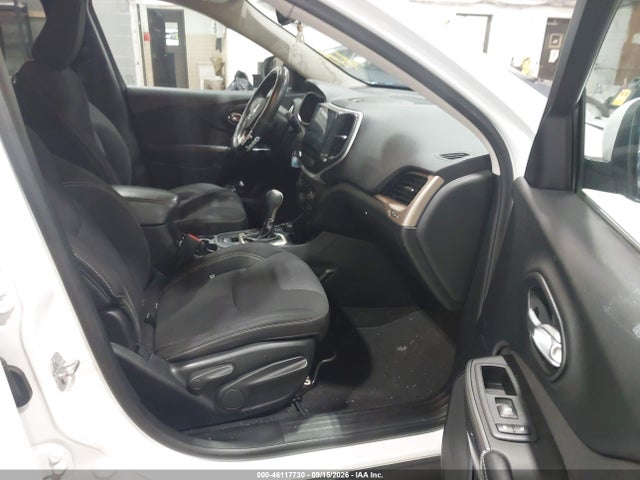 2015 Jeep Cherokee Latitude მანქანა იყიდება აუქციონზე, vin: 1C4PJMCB8FW528729, აუქციონის ნომერი: 46117730