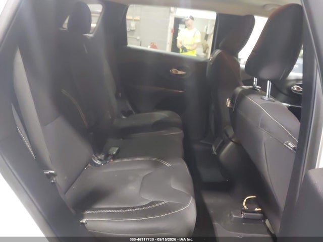 2015 Jeep Cherokee Latitude მანქანა იყიდება აუქციონზე, vin: 1C4PJMCB8FW528729, აუქციონის ნომერი: 46117730