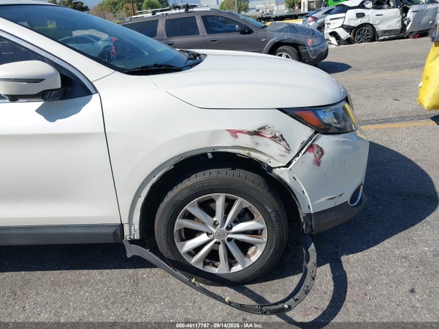 JN1BJ1CP0HW012715 Nissan Rogue Sport Sv