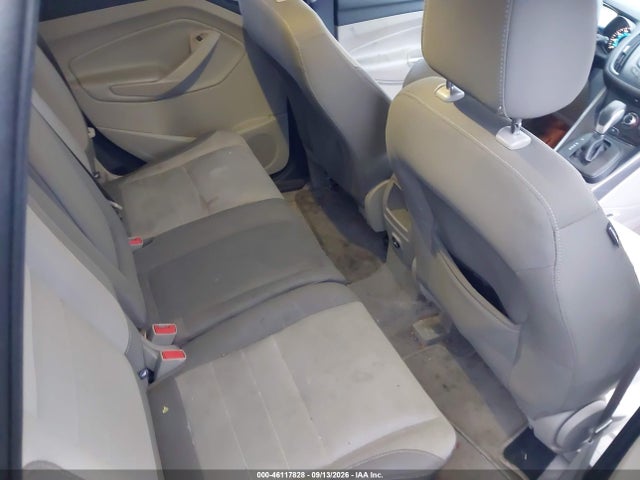 46117828 :رقم المزاد ، 1FMCU0GXXGUB41077 vin ، 2016 Ford Escape Se مزاد بيع
