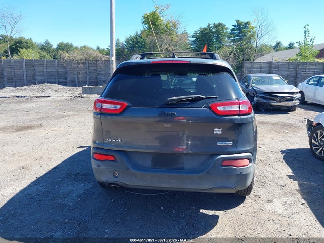 Jeep Cherokee Latitude 2016 1C4PJMCB9GW182241 Image 16