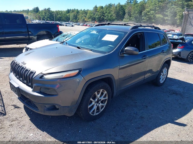 Jeep Cherokee Latitude 2016 1C4PJMCB9GW182241 Image 2