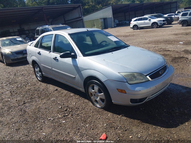 46117890 :رقم المزاد ، 1FAFP34N05W285936 vin ، 2005 Ford Focus Zx4 مزاد بيع