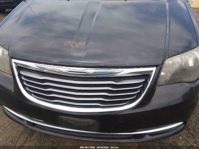 Продажа на аукционе авто 2014 Chrysler Town & Country S, vin: 2C4RC1HG0ER132419, номер лота: 46117895
