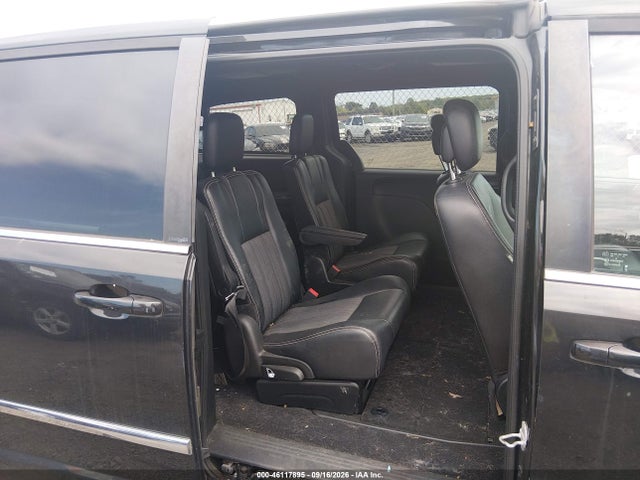 Продажа на аукционе авто 2014 Chrysler Town & Country S, vin: 2C4RC1HG0ER132419, номер лота: 46117895