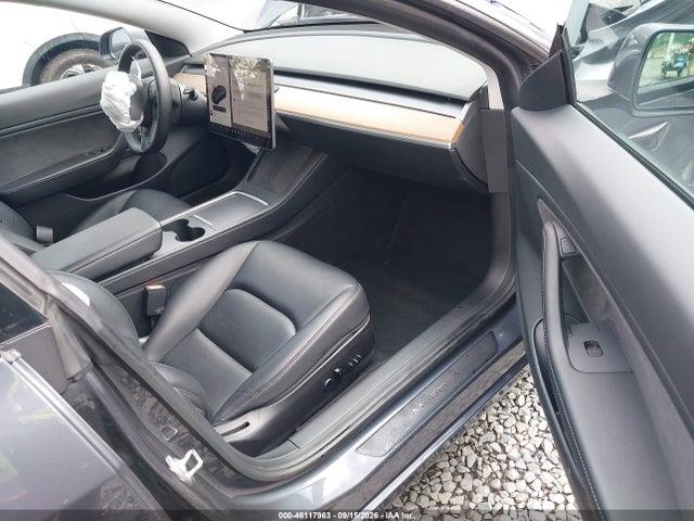 46117963 :رقم المزاد ، 5YJ3E1EC1MF926051 vin ، 2021 Tesla Model 3 Performance Dual Motor All-wheel Drive مزاد بيع