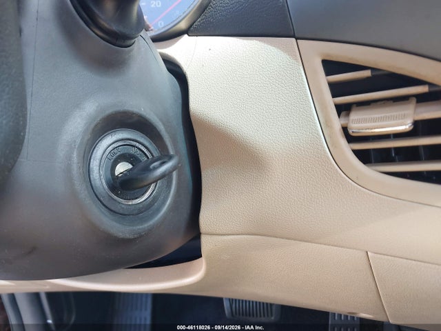 2013 Hyundai Elantra Limited მანქანა იყიდება აუქციონზე, vin: KMHDH4AE8DU561939, აუქციონის ნომერი: 46118026