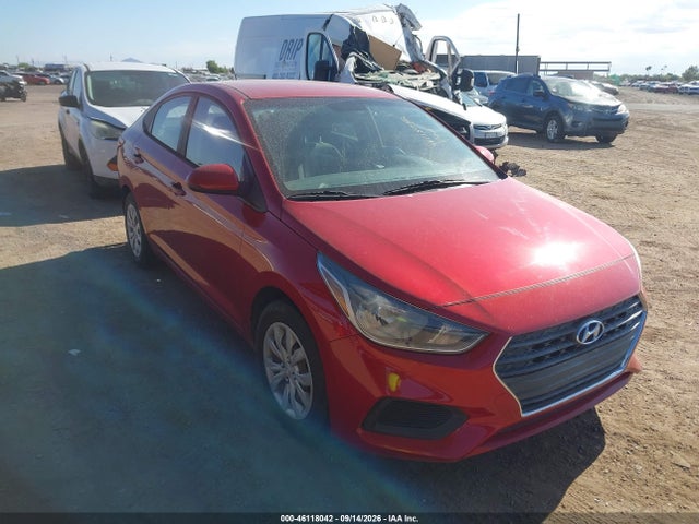 2018 3KPC24A34JE014015 main image