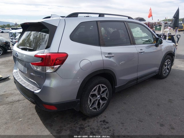 Subaru Forester Premium 2019 JF2SKAGC7KH519299 Image 4