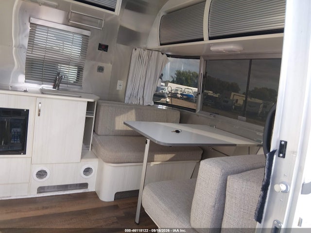 2021 Airstream Other მანქანა იყიდება აუქციონზე, vin: 1STCMAA16MJ556281, აუქციონის ნომერი: 46118122