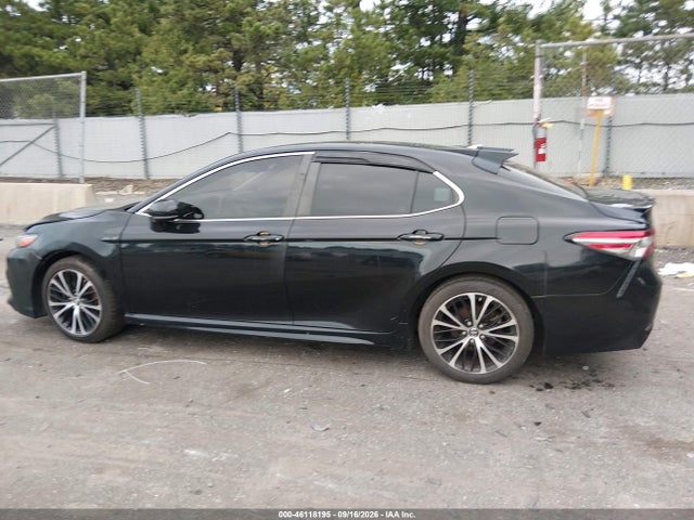2018 Toyota Camry Se მანქანა იყიდება აუქციონზე, vin: 4T1B11HK9JU043808, აუქციონის ნომერი: 46118195