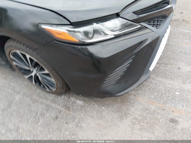 2018 Toyota Camry Se მანქანა იყიდება აუქციონზე, vin: 4T1B11HK9JU043808, აუქციონის ნომერი: 46118195
