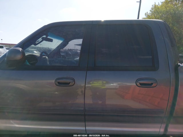 46118240 :رقم المزاد ، 1FTRW08L73KB38227 vin ، 2003 Ford F-150 Lariat/xlt مزاد بيع