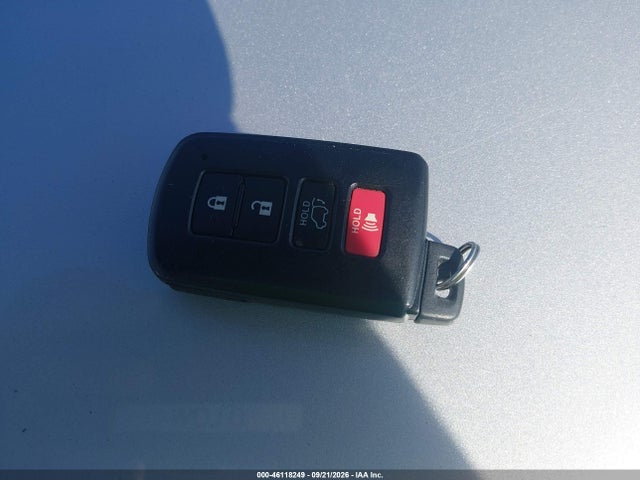 2018 Toyota Rav4 Xle მანქანა იყიდება აუქციონზე, vin: JTMWFREV6JJ744098, აუქციონის ნომერი: 46118249