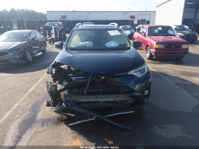 2018 Toyota Rav4 Xle მანქანა იყიდება აუქციონზე, vin: JTMWFREV6JJ744098, აუქციონის ნომერი: 46118249
