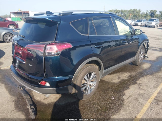 2018 Toyota Rav4 Xle მანქანა იყიდება აუქციონზე, vin: JTMWFREV6JJ744098, აუქციონის ნომერი: 46118249