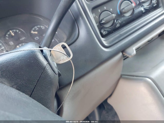 Aukcja sprzedaży 2001 Chevrolet Tahoe Ls, vin: 1GNEC13T11R194843, numer aukcji: 46118275