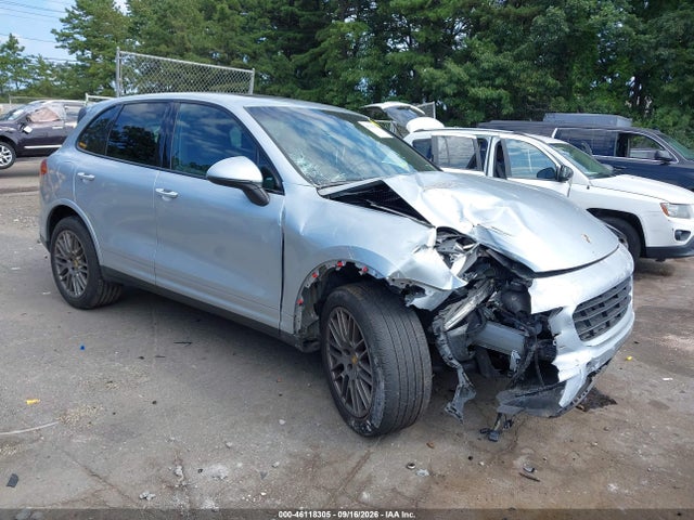 Продаж на аукціоні авто 2017 Porsche Cayenne Platinum Edition, vin: WP1AA2A23HKA83760, номер лоту: 46118305