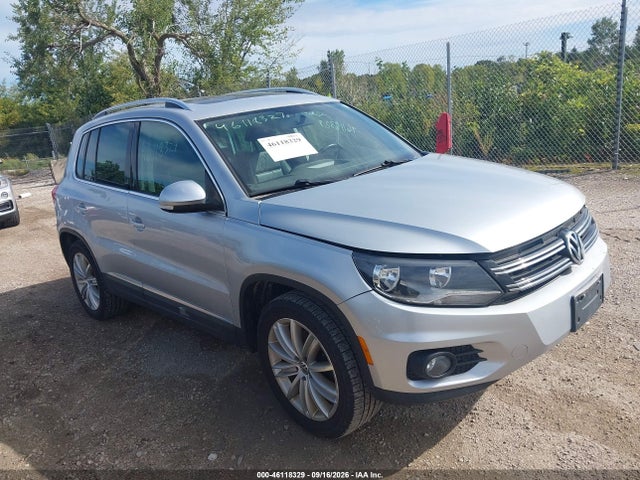 2013 Volkswagen Tiguan Se მანქანა იყიდება აუქციონზე, vin: WVGBV7AXXDW519926, აუქციონის ნომერი: 46118329