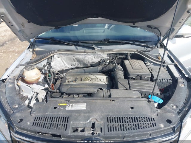 2013 Volkswagen Tiguan Se მანქანა იყიდება აუქციონზე, vin: WVGBV7AXXDW519926, აუქციონის ნომერი: 46118329