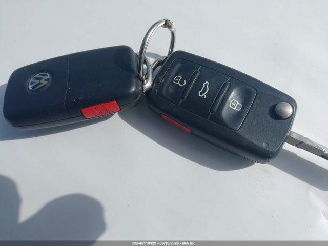 2013 Volkswagen Tiguan Se მანქანა იყიდება აუქციონზე, vin: WVGBV7AXXDW519926, აუქციონის ნომერი: 46118329